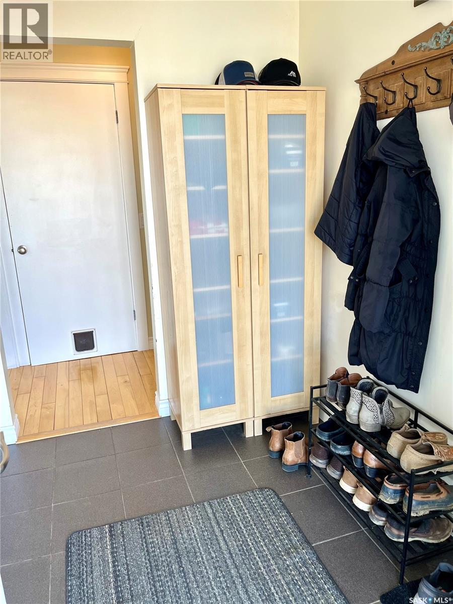 Cadrain Acres, Swift Current Rm No. 137, SK - Indoor