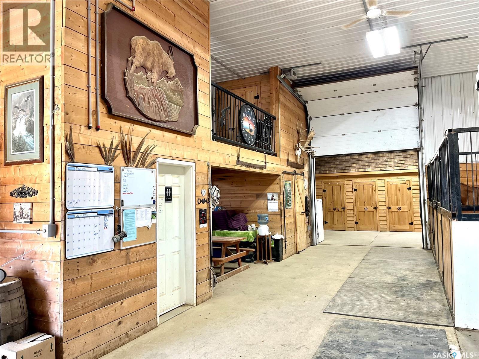 Cadrain Acres, Swift Current Rm No. 137, SK - Indoor Photo Showing Garage