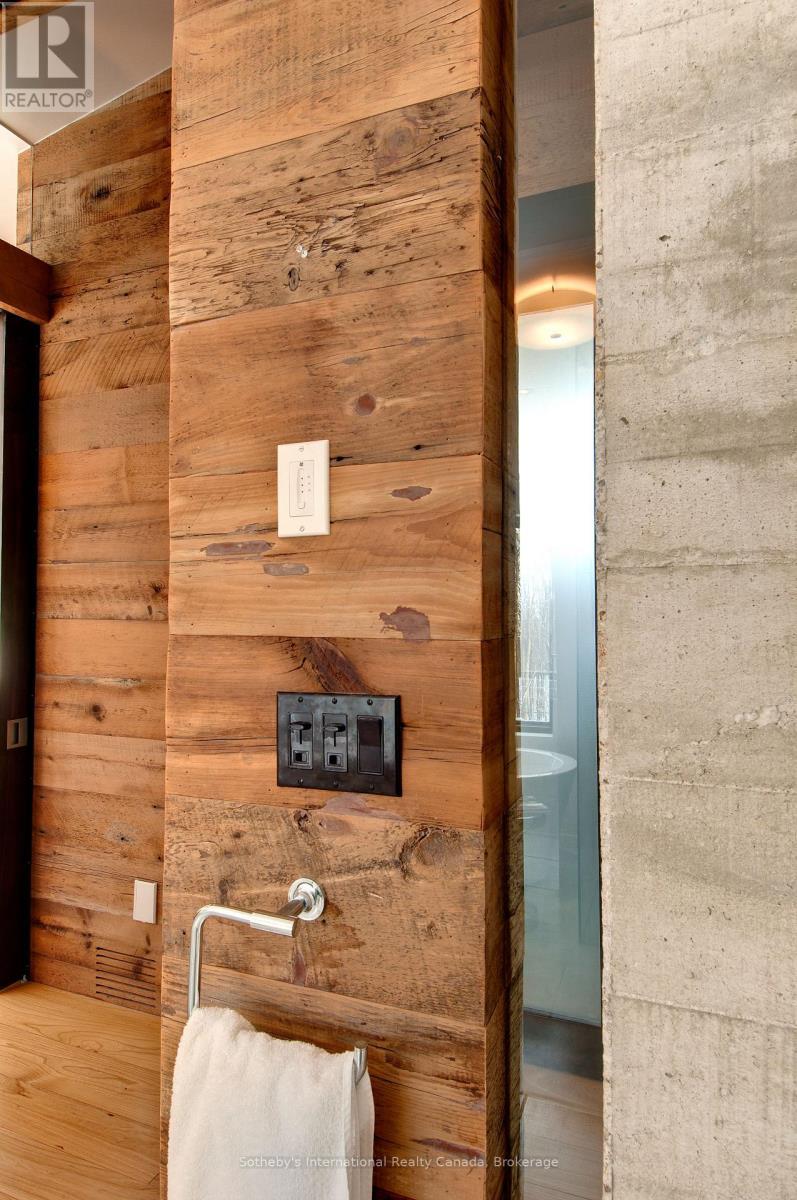 46479 Old Mail Road W, Meaford, ON - Indoor Photo Showing Other Room