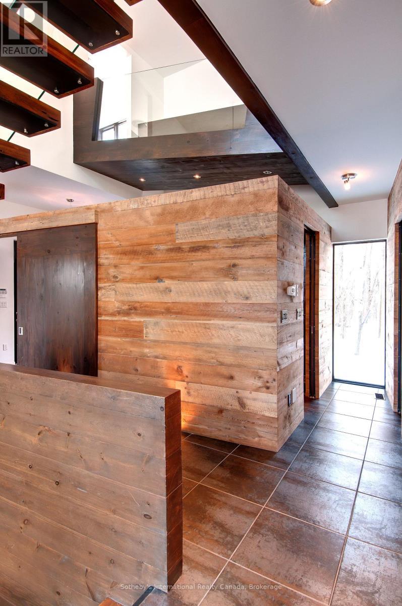 46479 Old Mail Road W, Meaford, ON - Indoor Photo Showing Other Room