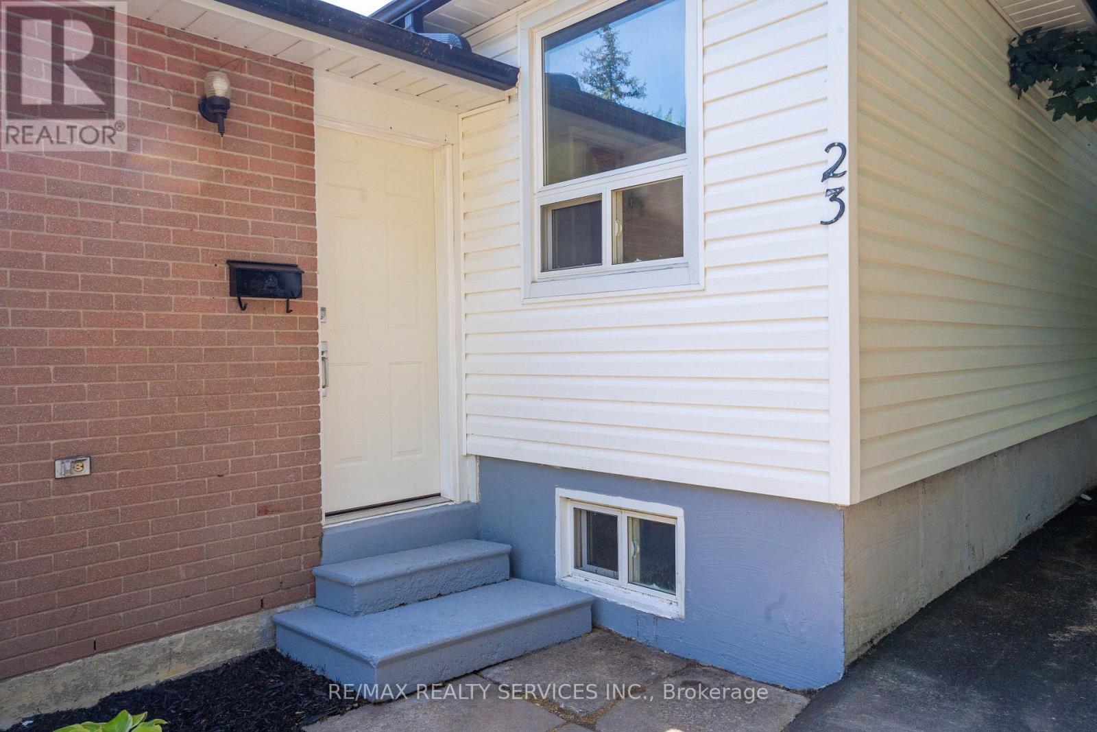 23 Fidelia Crescent, Brampton, ON - Outdoor With Exterior