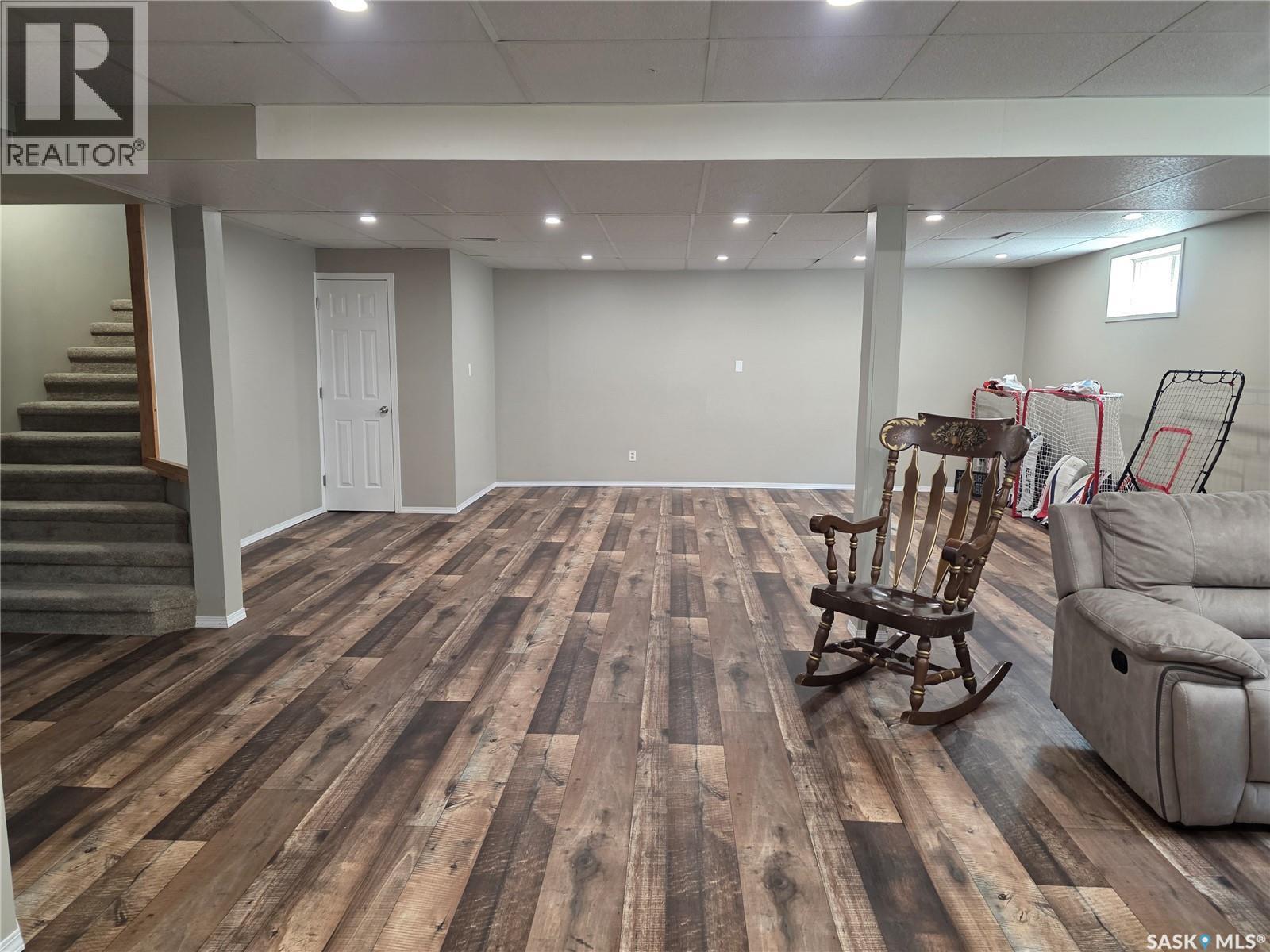 908 Marriott Close, Rosetown, SK - Indoor