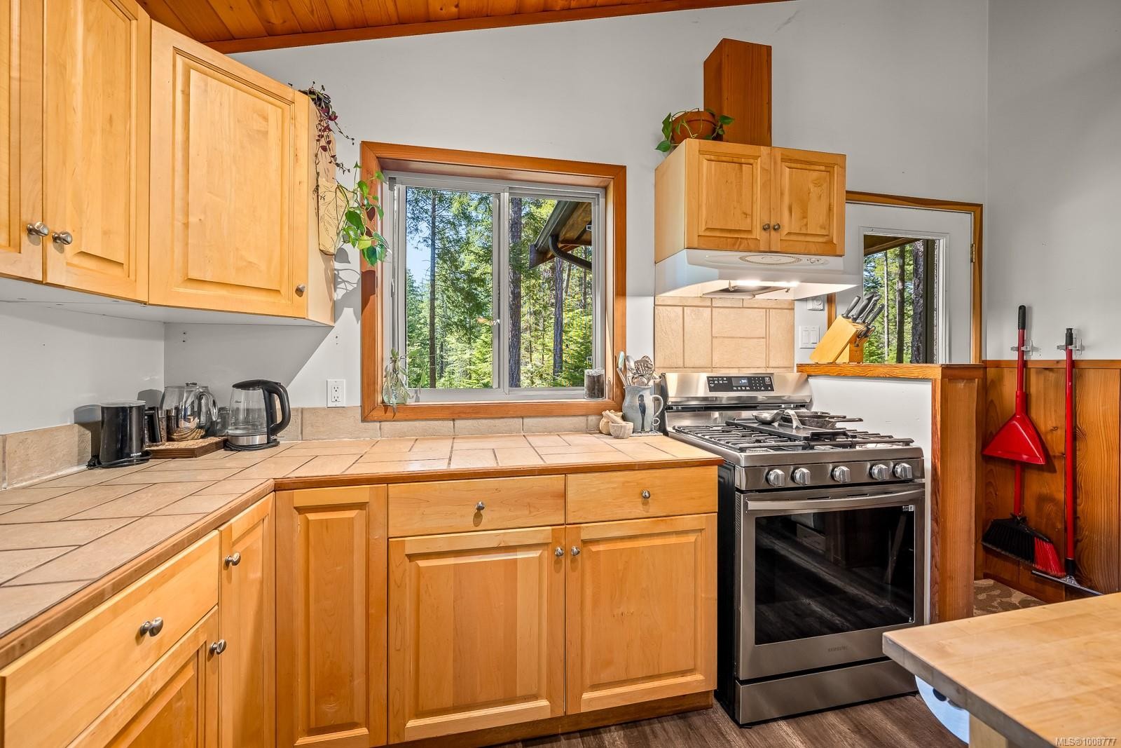 924 Siskin Lane, Cortes Island, BC