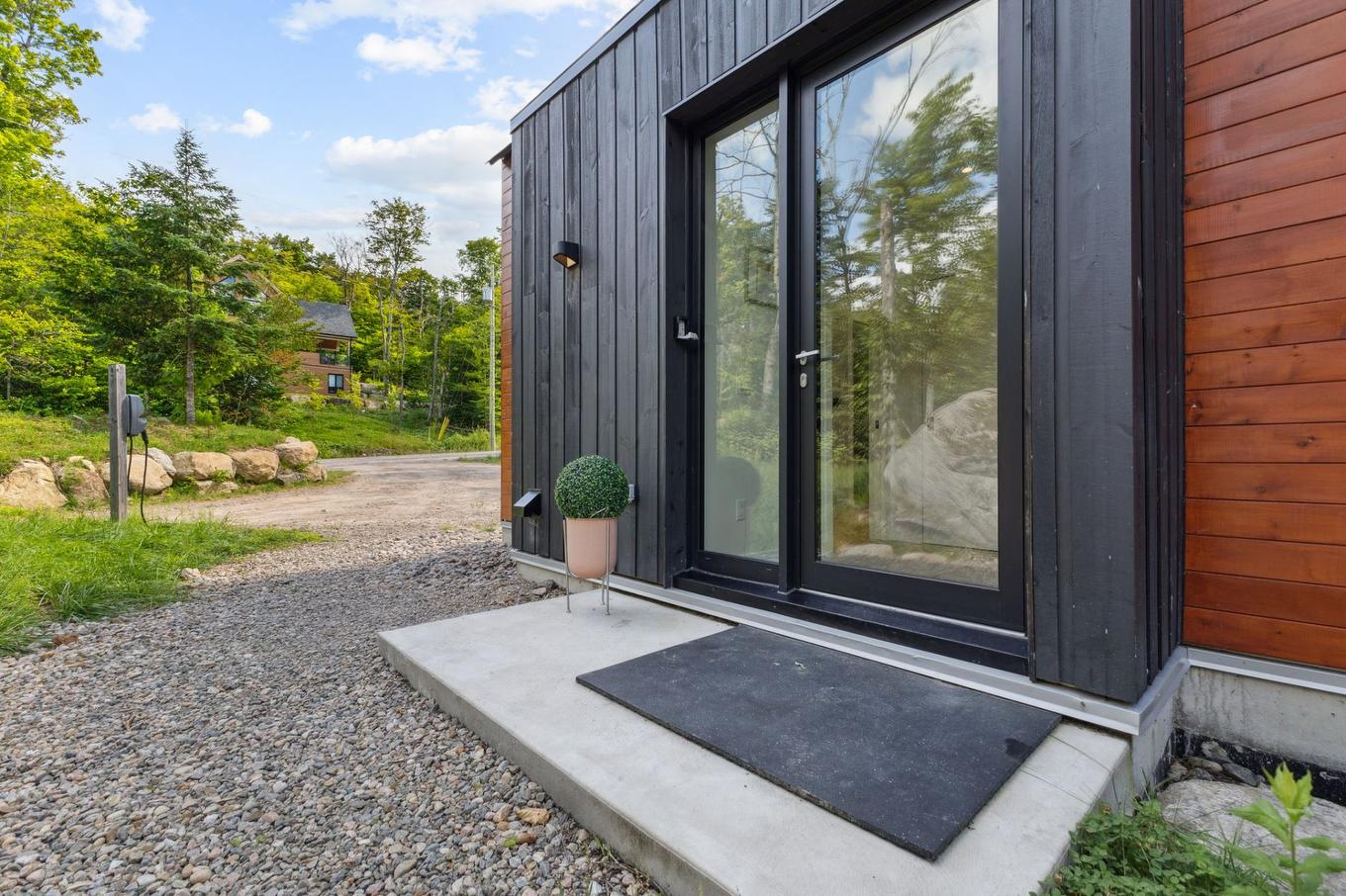 Frontage - 304 - 15 Imp. Du Cardinal, Lac-Supérieur, QC - Outdoor With Exterior