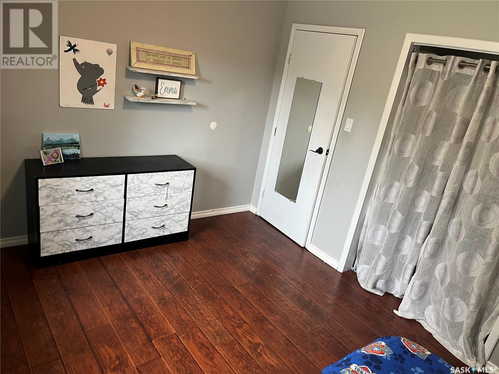 206 3Rd Avenue, Caronport, SK - Indoor Photo Showing Other Room