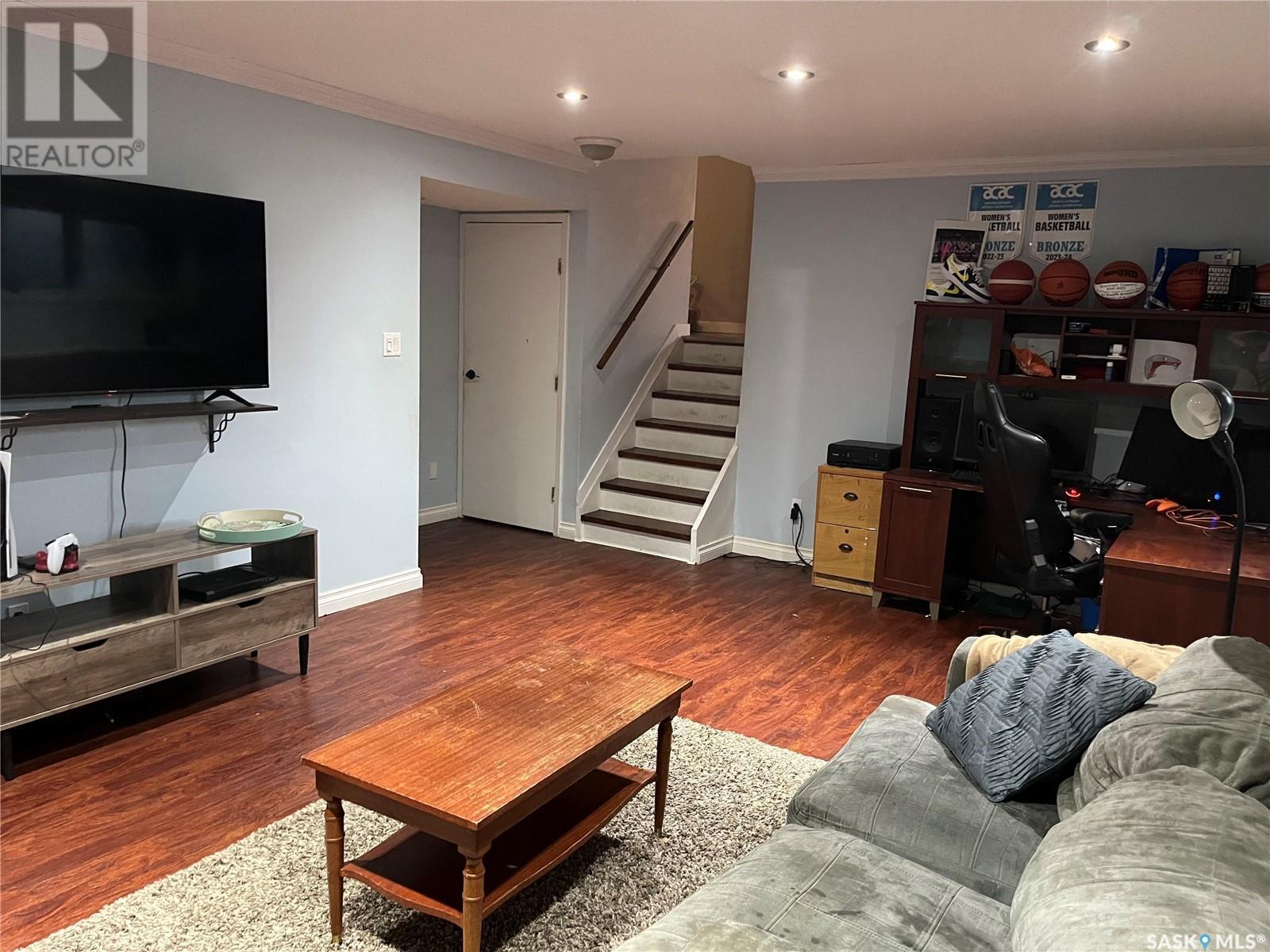 206 3Rd Avenue, Caronport, SK - Indoor Photo Showing Living Room