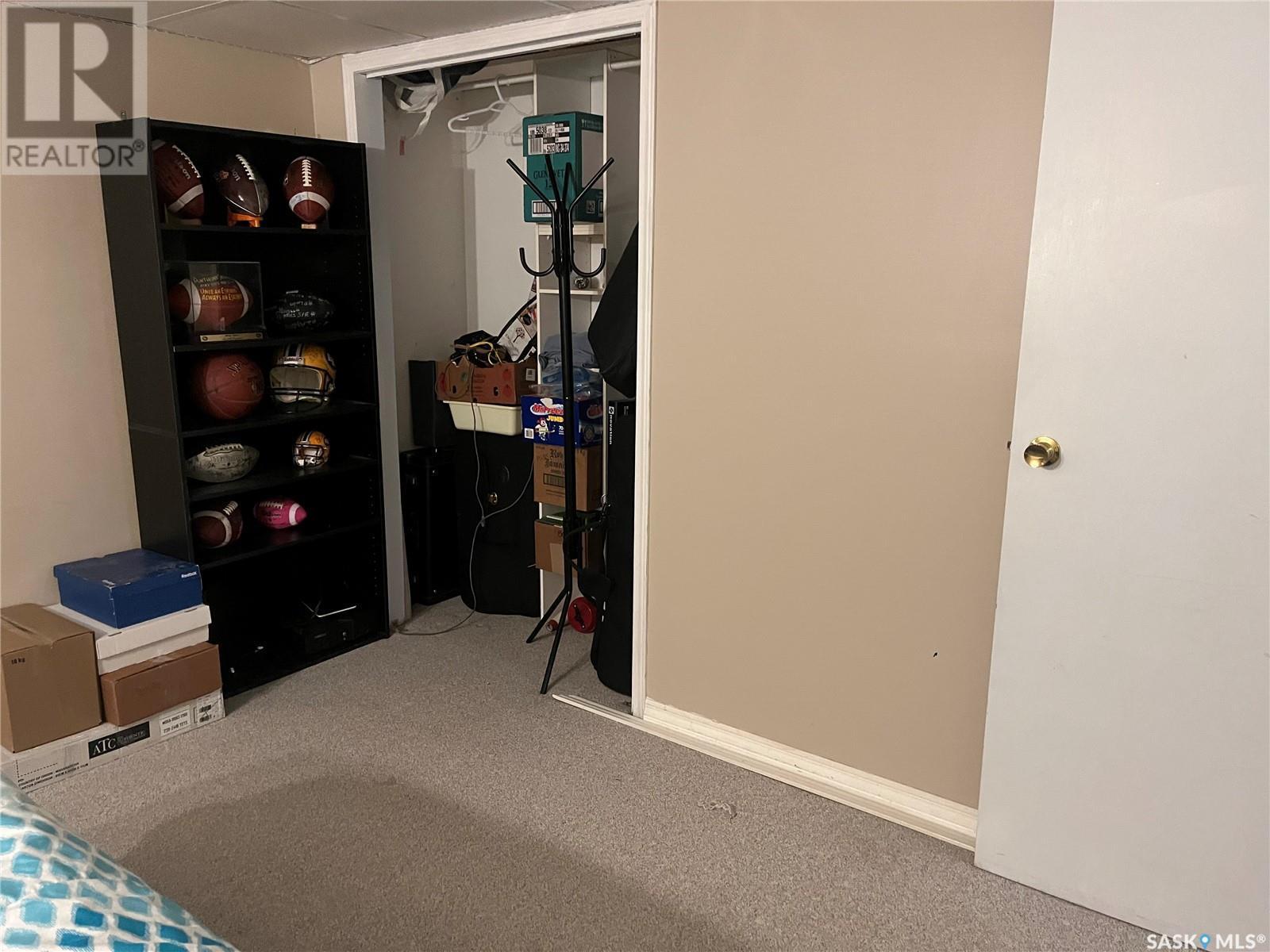 206 3Rd Avenue, Caronport, SK - Indoor Photo Showing Other Room