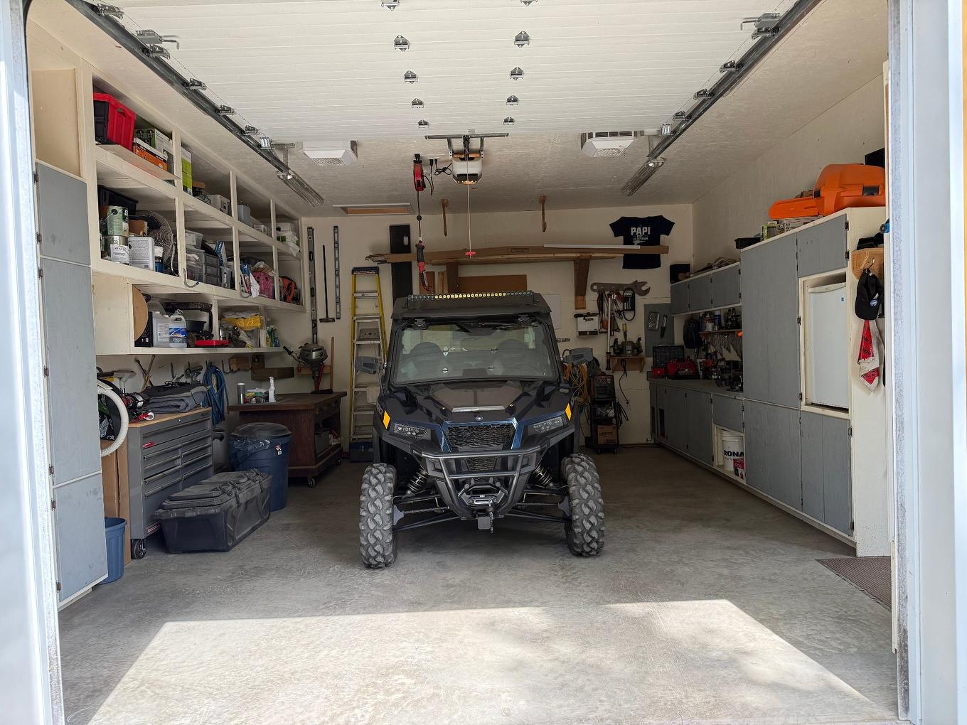 Garage - 12437 Ch. Chadrofer, Labelle, QC - Indoor Photo Showing Garage