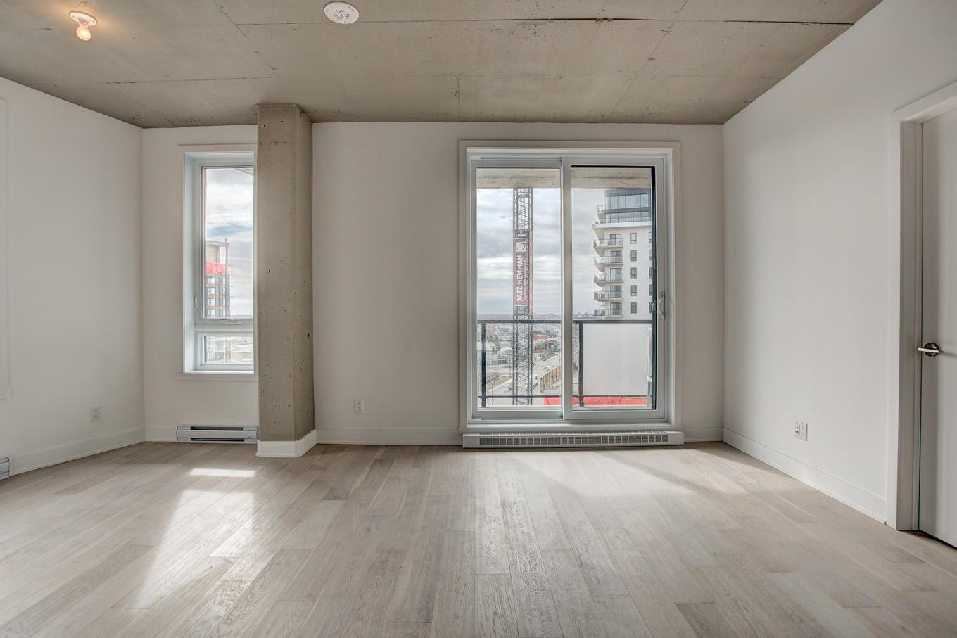 Salon - 1024-7227 Boul. Newman, Montréal (Lasalle), QC - Indoor Photo Showing Other Room