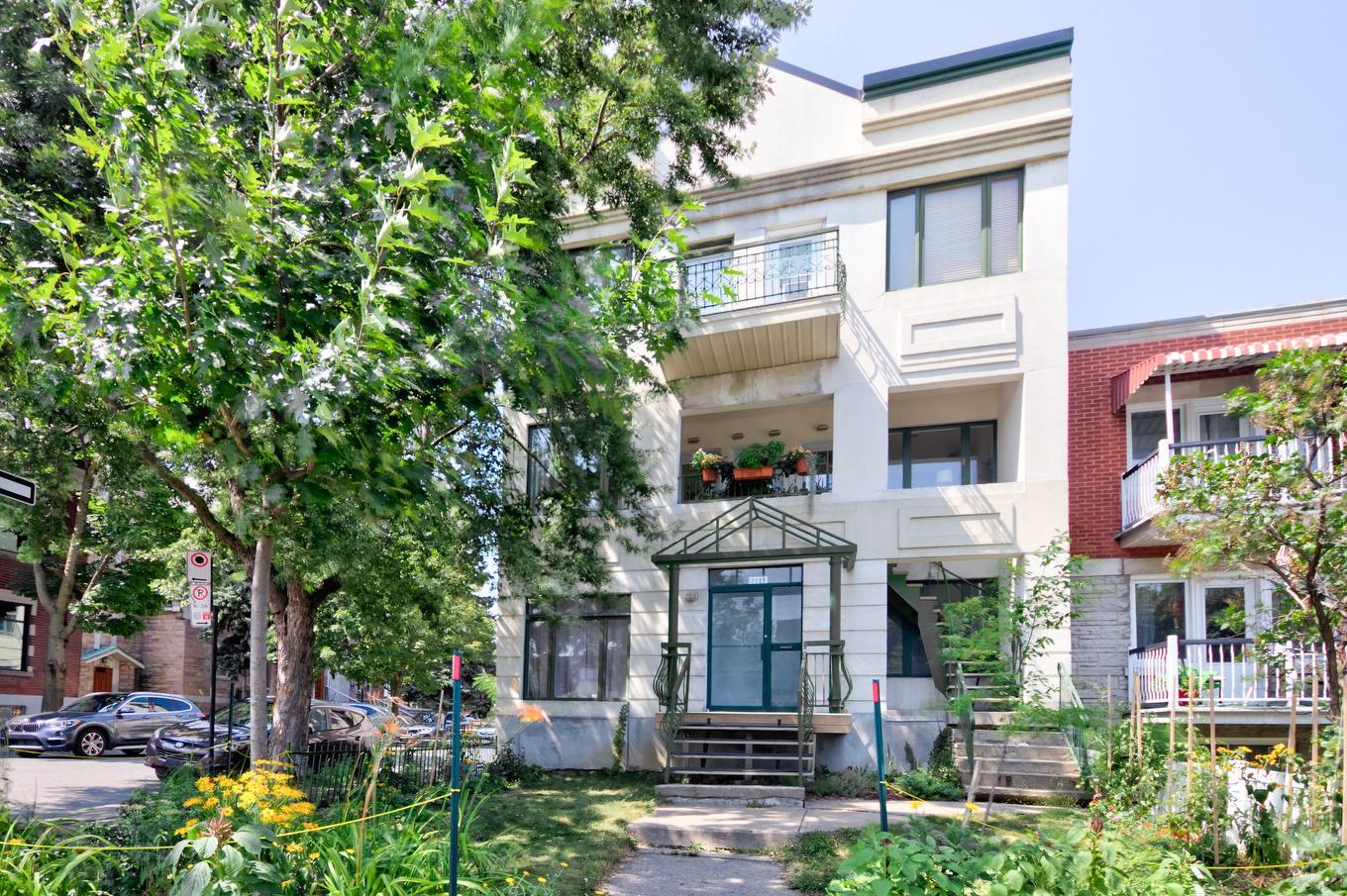 Frontage - 2203 Rue Sherbrooke E., Montréal (Le Plateau-Mont-Royal), QC - Outdoor