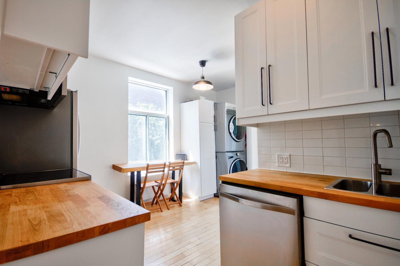 Kitchen - 2203 Rue Sherbrooke E., Montréal (Le Plateau-Mont-Royal), QC - Indoor Photo Showing Kitchen