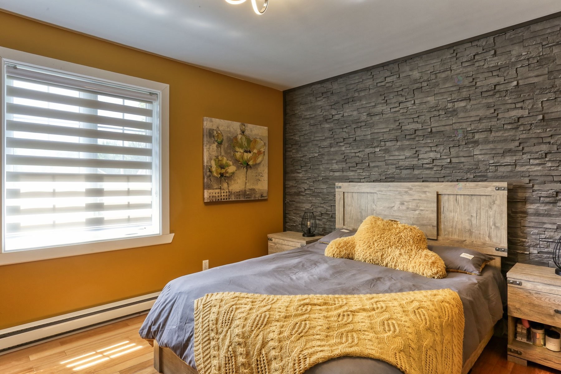 Master Bedroom - 5200 Rue De L'Église, Notre-Dame-Du-Mont-Carmel, QC - Indoor Photo Showing Bedroom