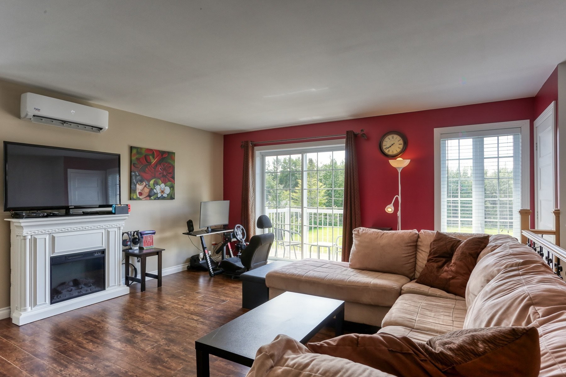 Game Room - 5200 Rue De L'Église, Notre-Dame-Du-Mont-Carmel, QC - Indoor Photo Showing Living Room With Fireplace