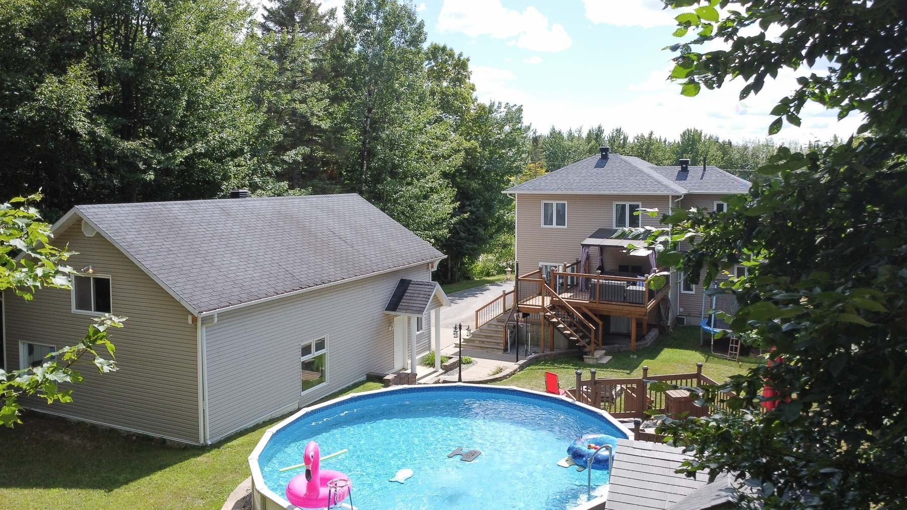 Overall view - 5200 Rue De L'Église, Notre-Dame-Du-Mont-Carmel, QC - Outdoor With Above Ground Pool With Exterior