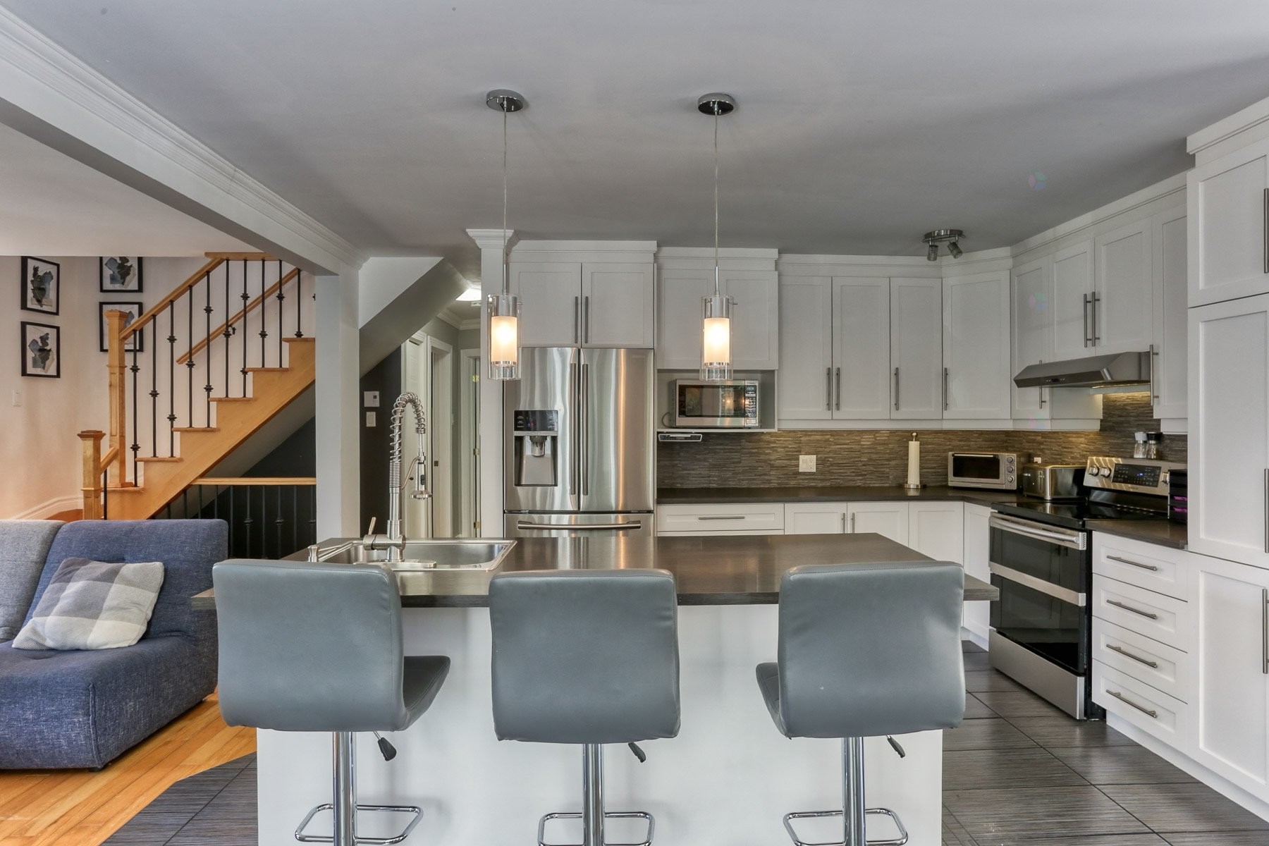 Kitchen - 5200 Rue De L'Église, Notre-Dame-Du-Mont-Carmel, QC - Indoor Photo Showing Kitchen With Upgraded Kitchen