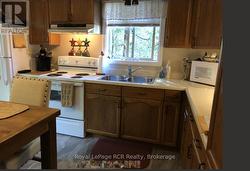 UNIT 2 PRIOR TENANT DECOR -