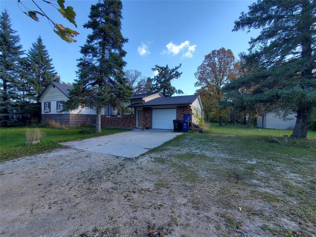 38 Main Street, Kleefeld, MB