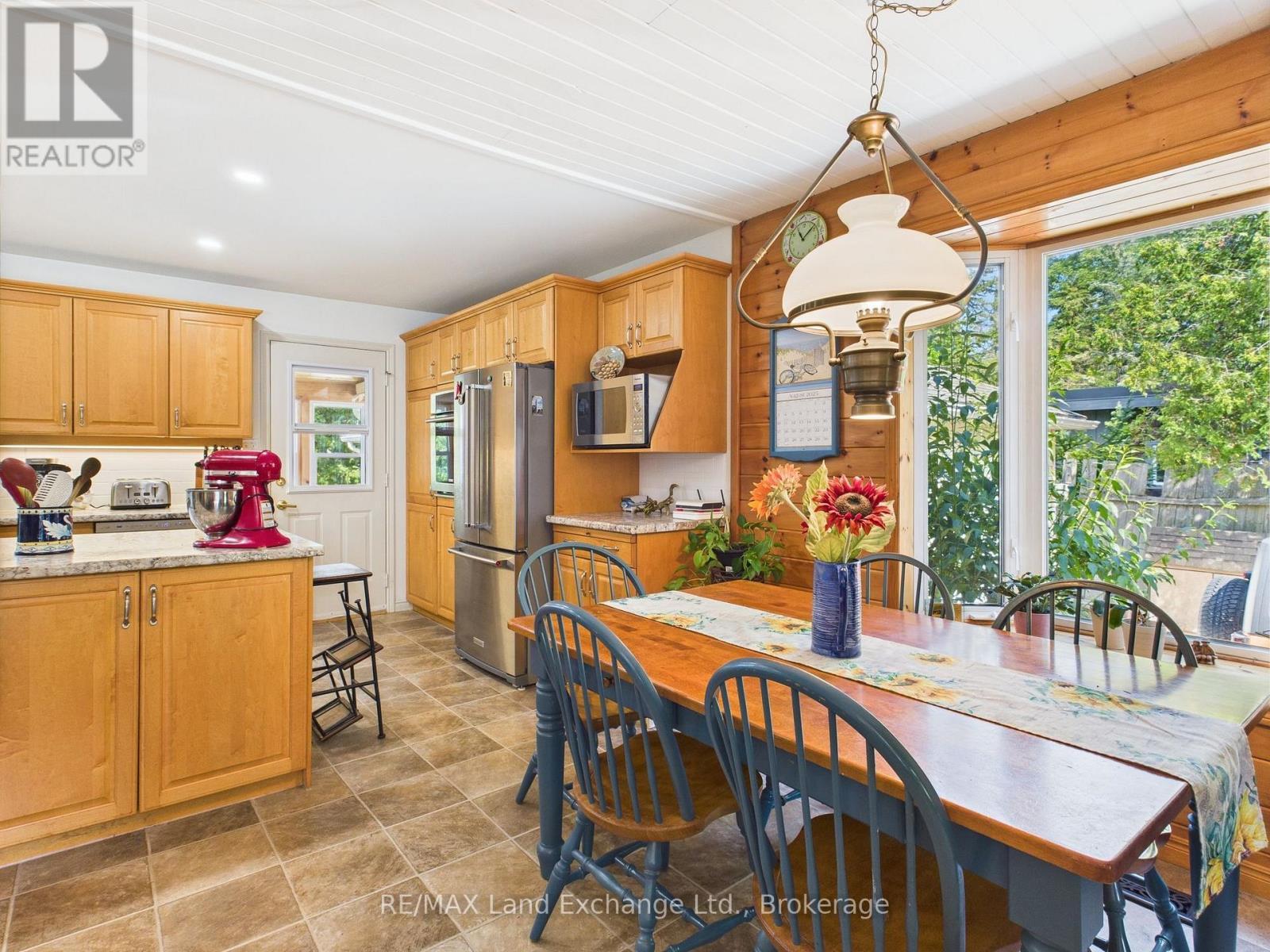 213 Huron Road Road, Huron-Kinloss, ON - Indoor