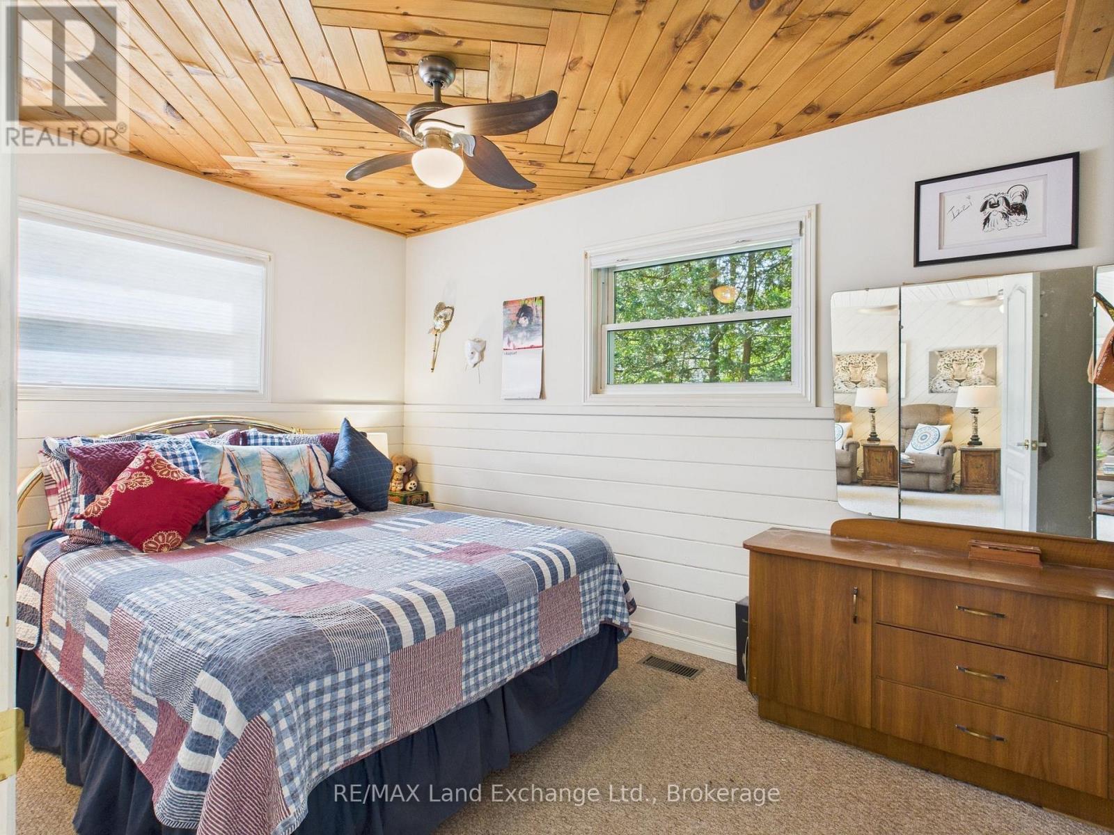 213 Huron Road Road, Huron-Kinloss, ON - Indoor Photo Showing Bedroom
