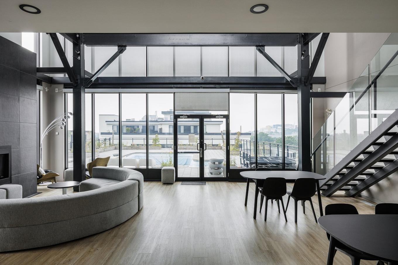 Salle communautaire - 441-3700 Rue St-Antoine O., Montréal (Le Sud-Ouest), QC - Indoor