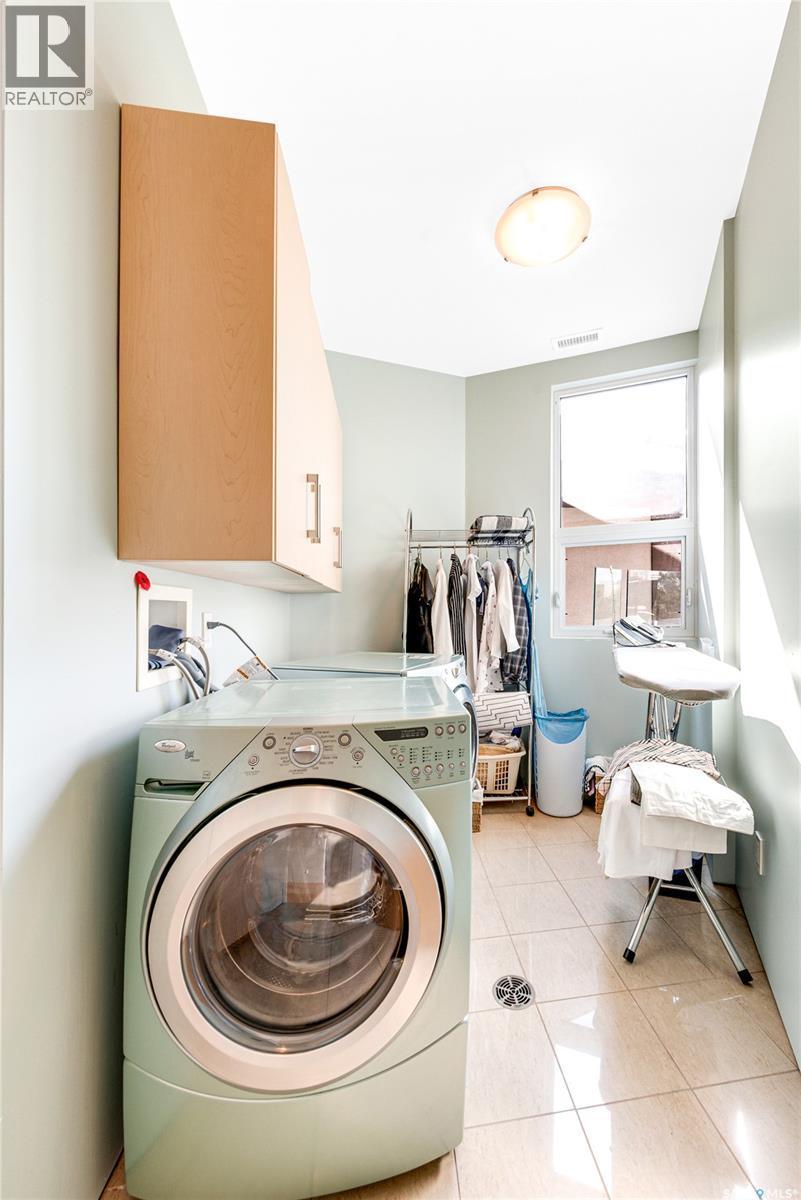 616 Saskatchewan Crescent E, Saskatoon, SK - Indoor Photo Showing Laundry Room