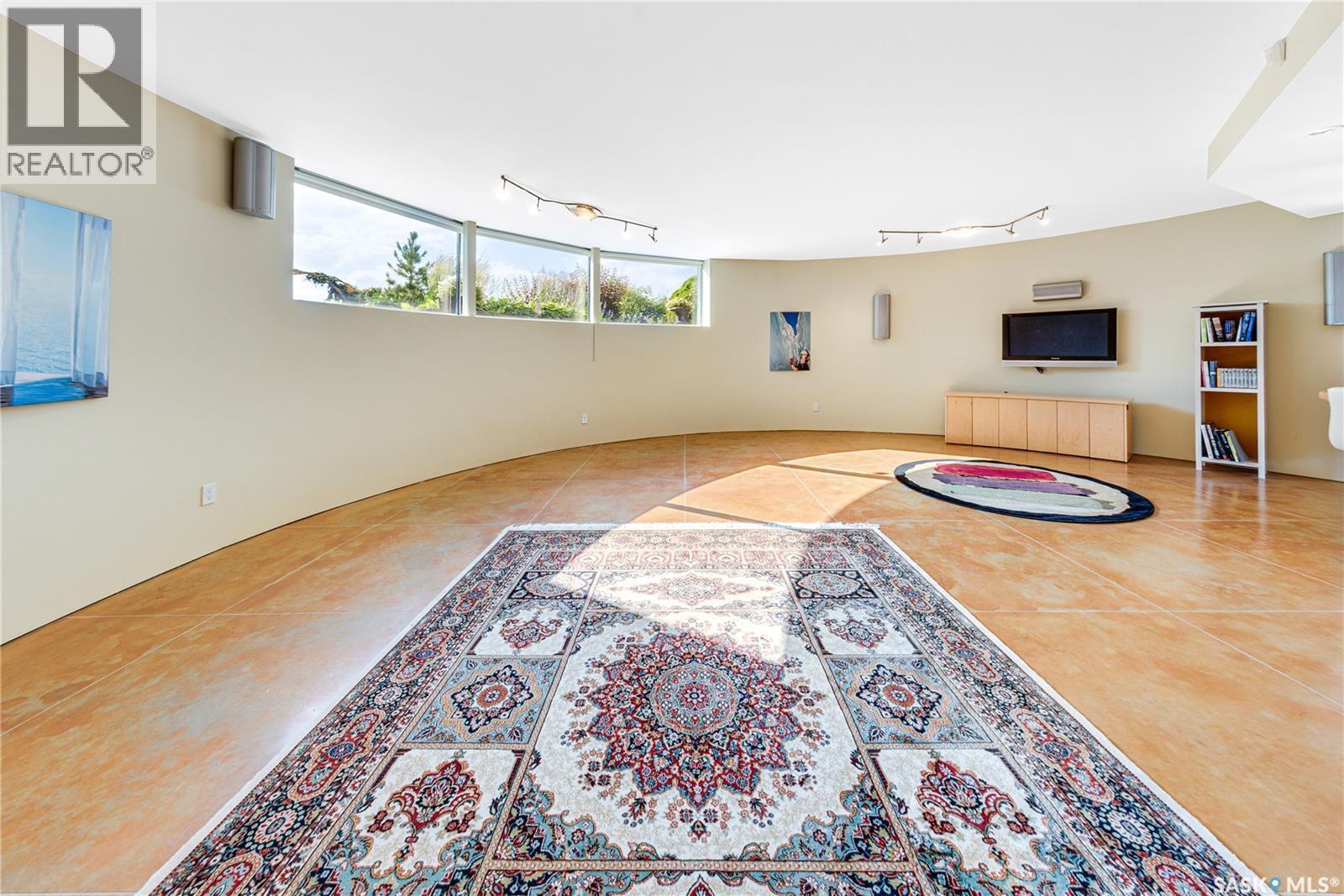 616 Saskatchewan Crescent E, Saskatoon, SK - Indoor Photo Showing Other Room