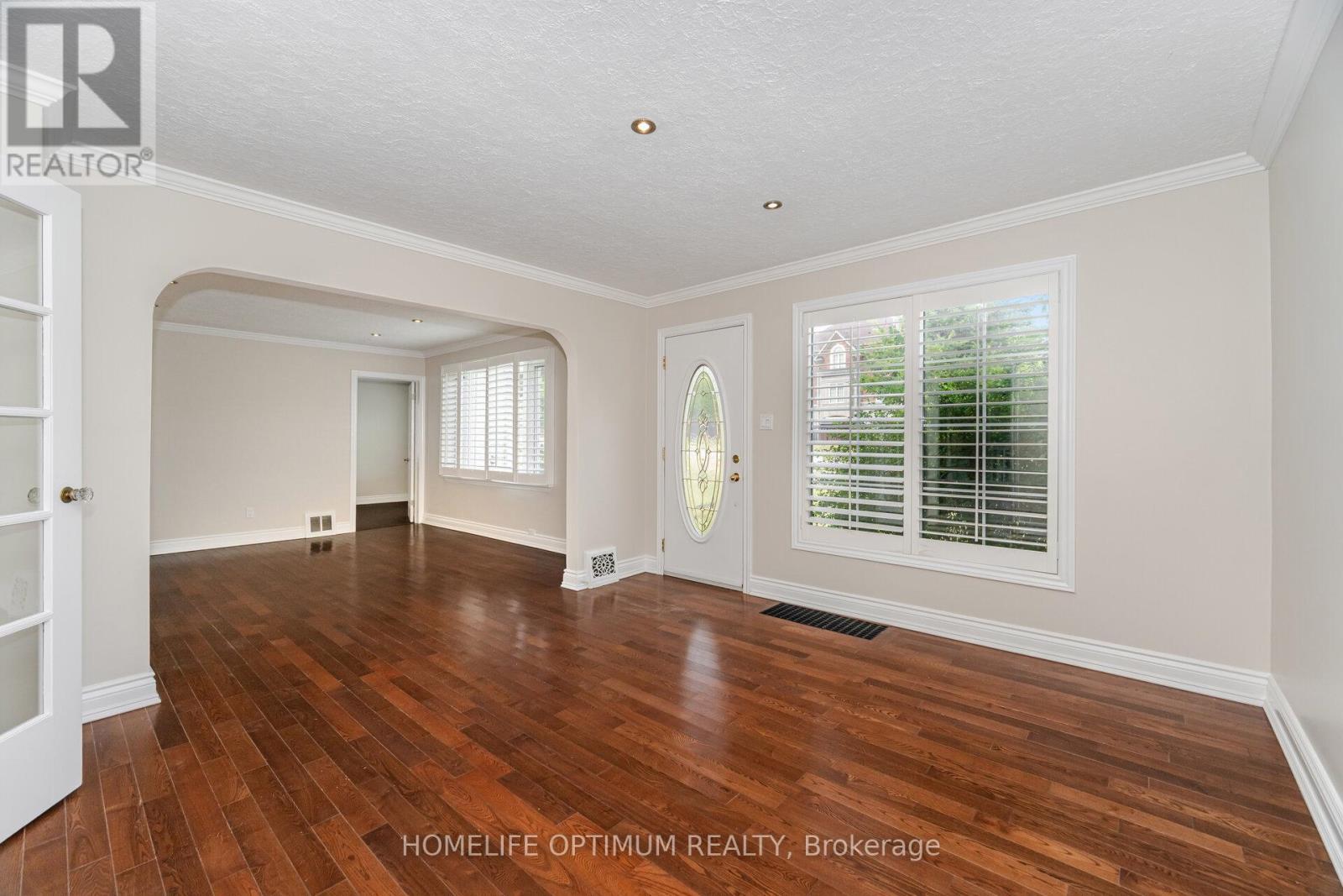 living/dining - 128 Eagle Street, Newmarket, ON - Indoor Photo Showing Other Room