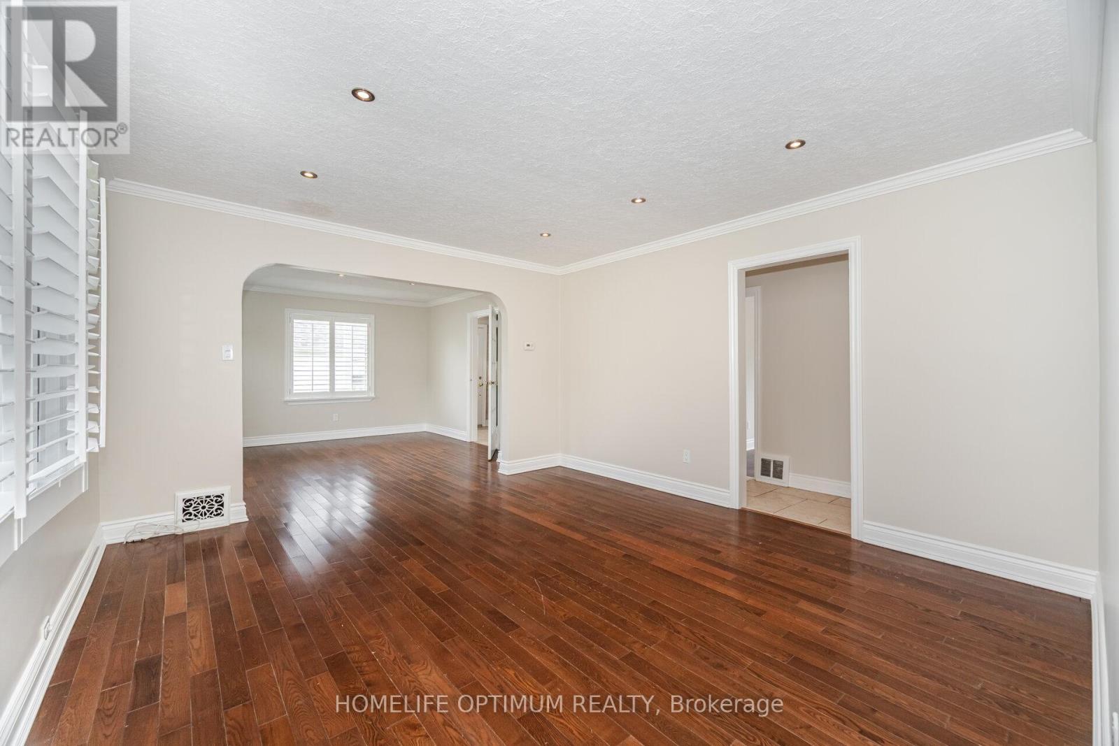 living/dining - 128 Eagle Street, Newmarket, ON - Indoor Photo Showing Other Room