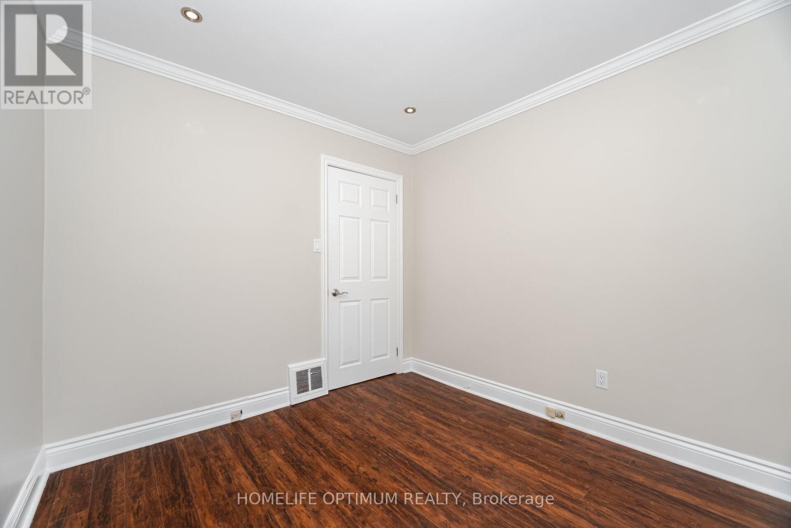 128 Eagle Street, Newmarket, ON - Indoor Photo Showing Other Room