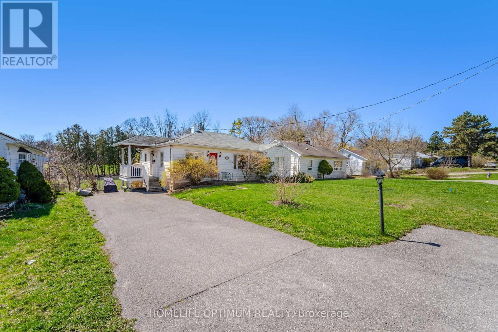 128 Eagle Street, Newmarket, ON - Outdoor