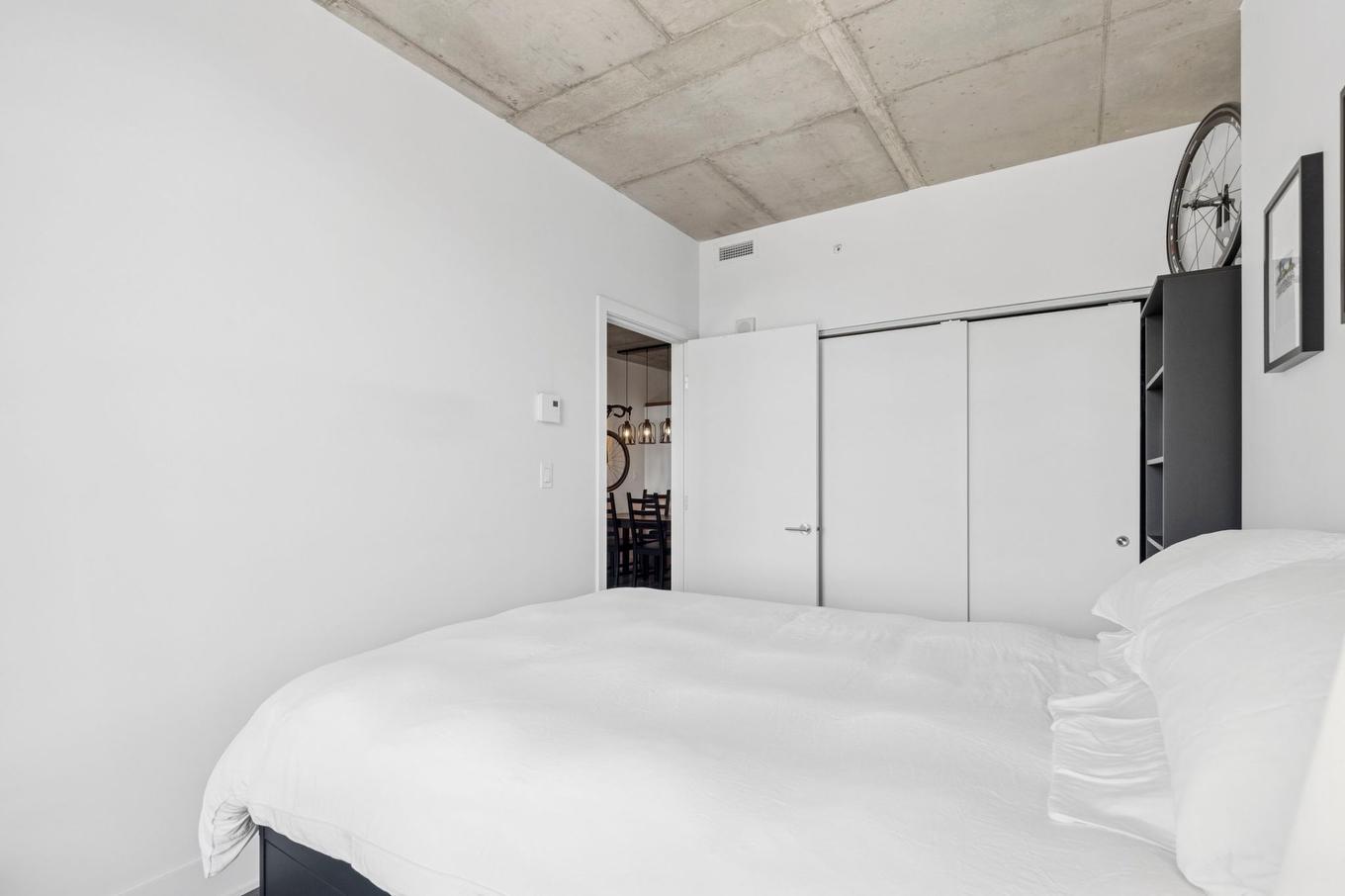 Chambre à coucher - 612-1340 Rue Olier, Montréal (Le Sud-Ouest), QC - Indoor Photo Showing Bedroom