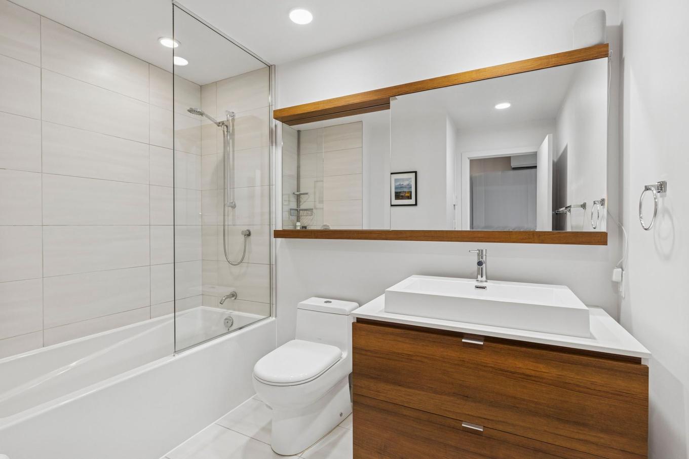 Salle de bains - 612-1340 Rue Olier, Montréal (Le Sud-Ouest), QC - Indoor Photo Showing Bathroom