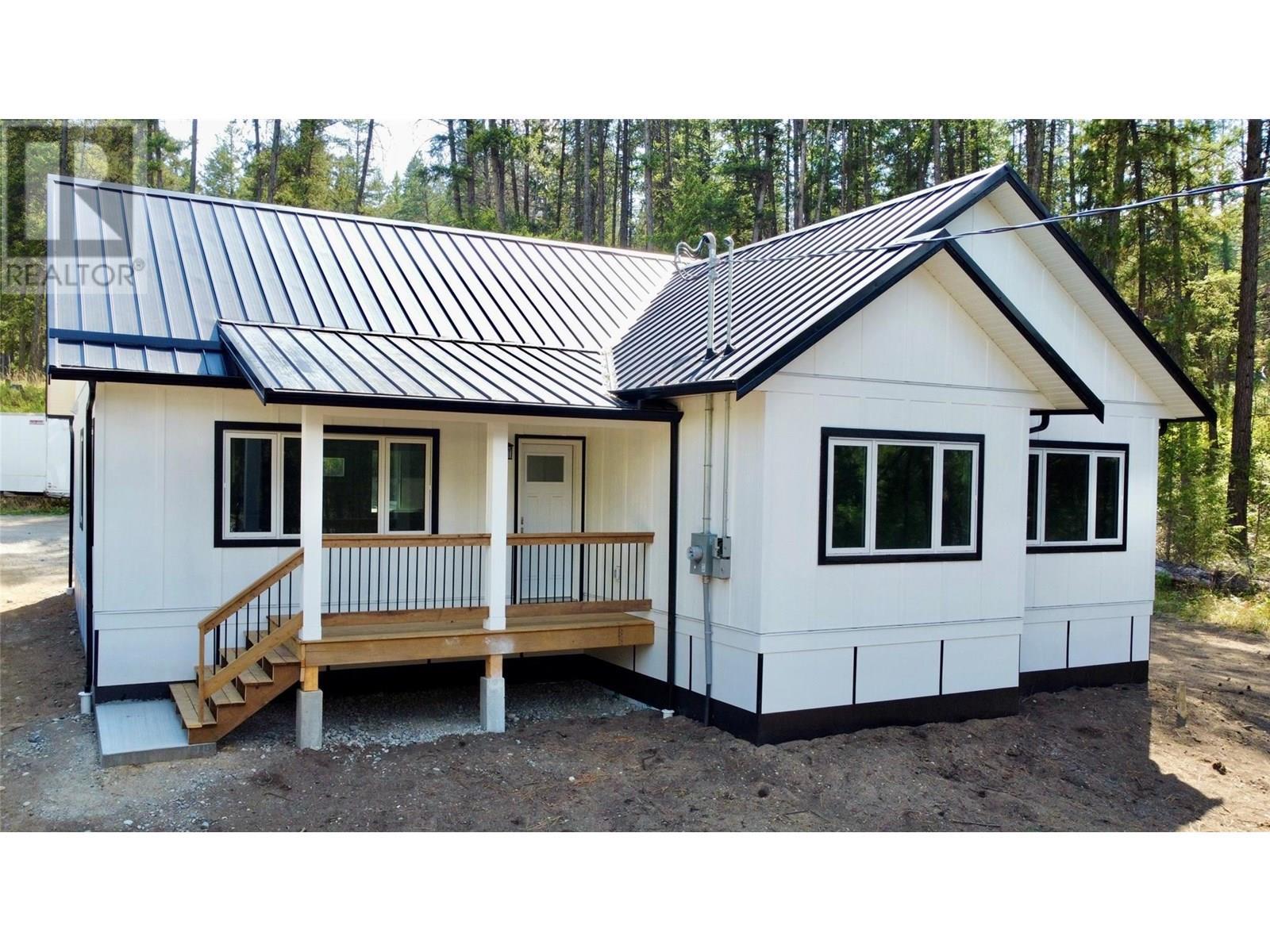 160 3Rd Avenue, Christina Lake, BC - Outdoor