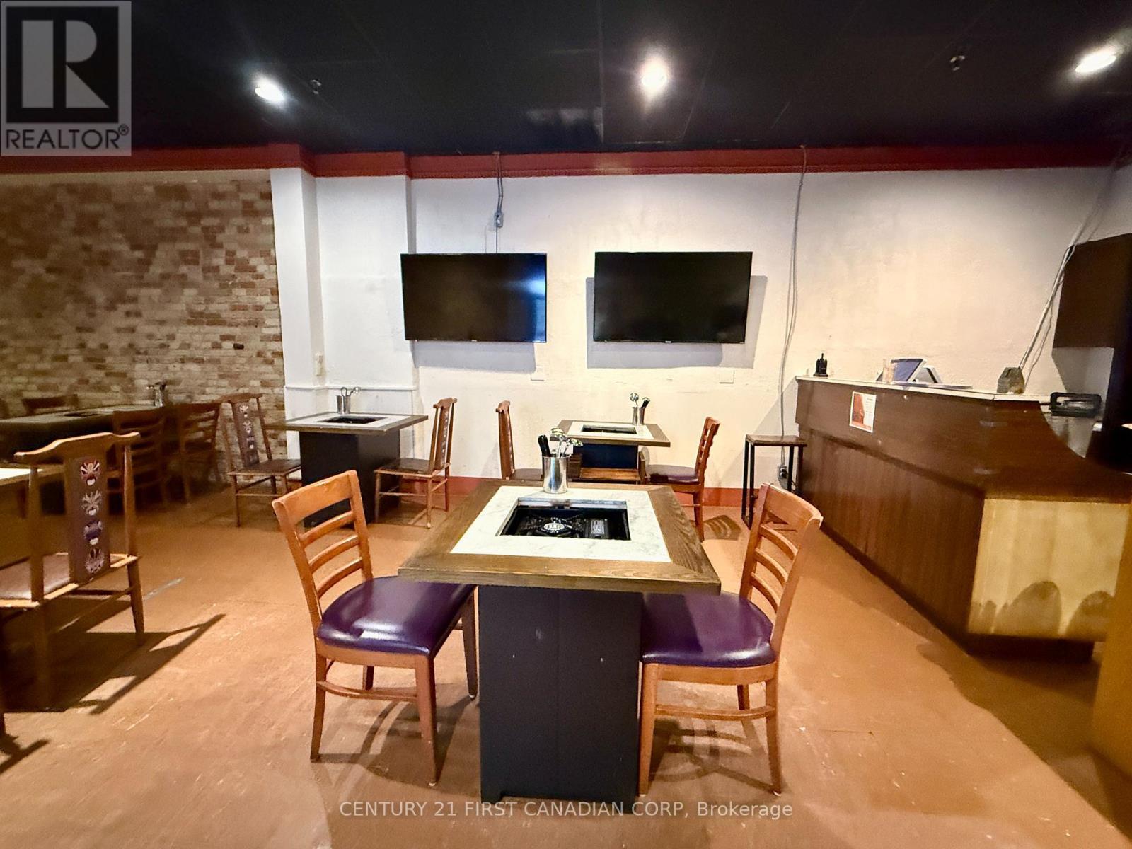 196 Dundas Street, London East (East K), ON