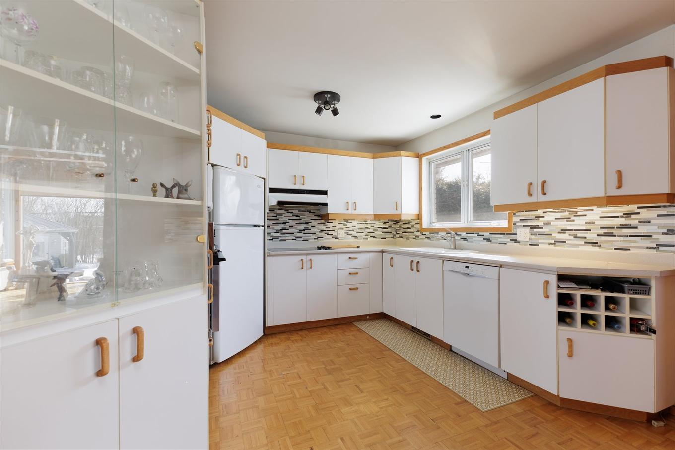 Cuisine - 4584 Rue Hilltop, Montréal (Pierrefonds-Roxboro), QC - Indoor Photo Showing Kitchen