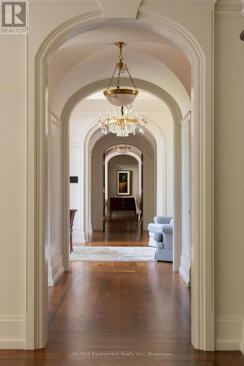 2054 Lakeshore Road E, Oakville (Fd Ford), ON - Indoor Photo Showing Other Room