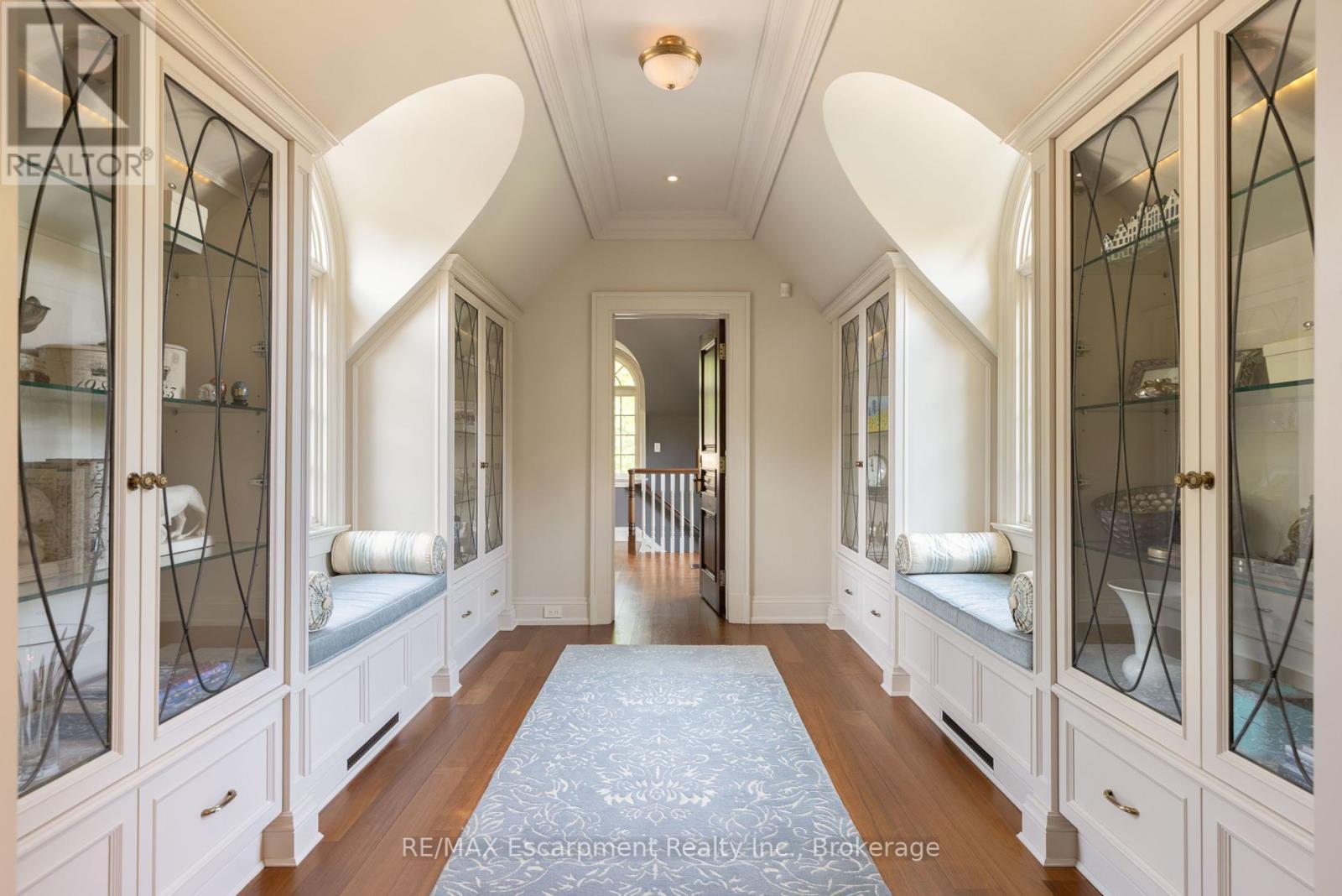 2054 Lakeshore Road E, Oakville (Fd Ford), ON - Indoor Photo Showing Other Room