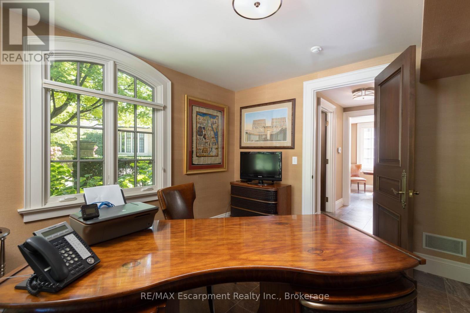 2054 Lakeshore Road E, Oakville (Fd Ford), ON - Indoor Photo Showing Other Room