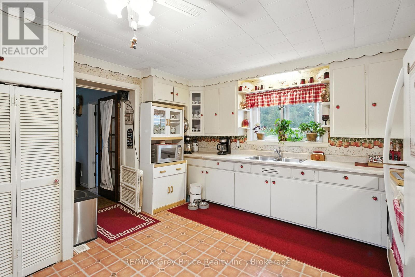 217590 3 Concession, Georgian Bluffs, ON