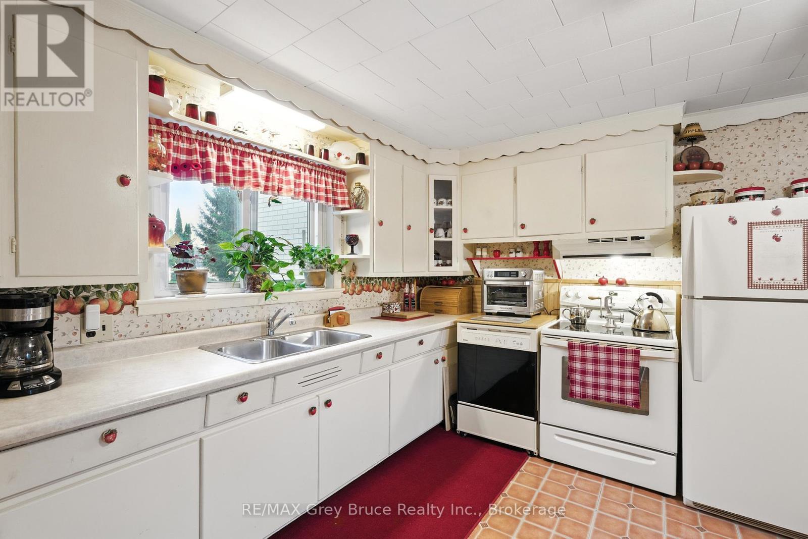 217590 3 Concession, Georgian Bluffs, ON