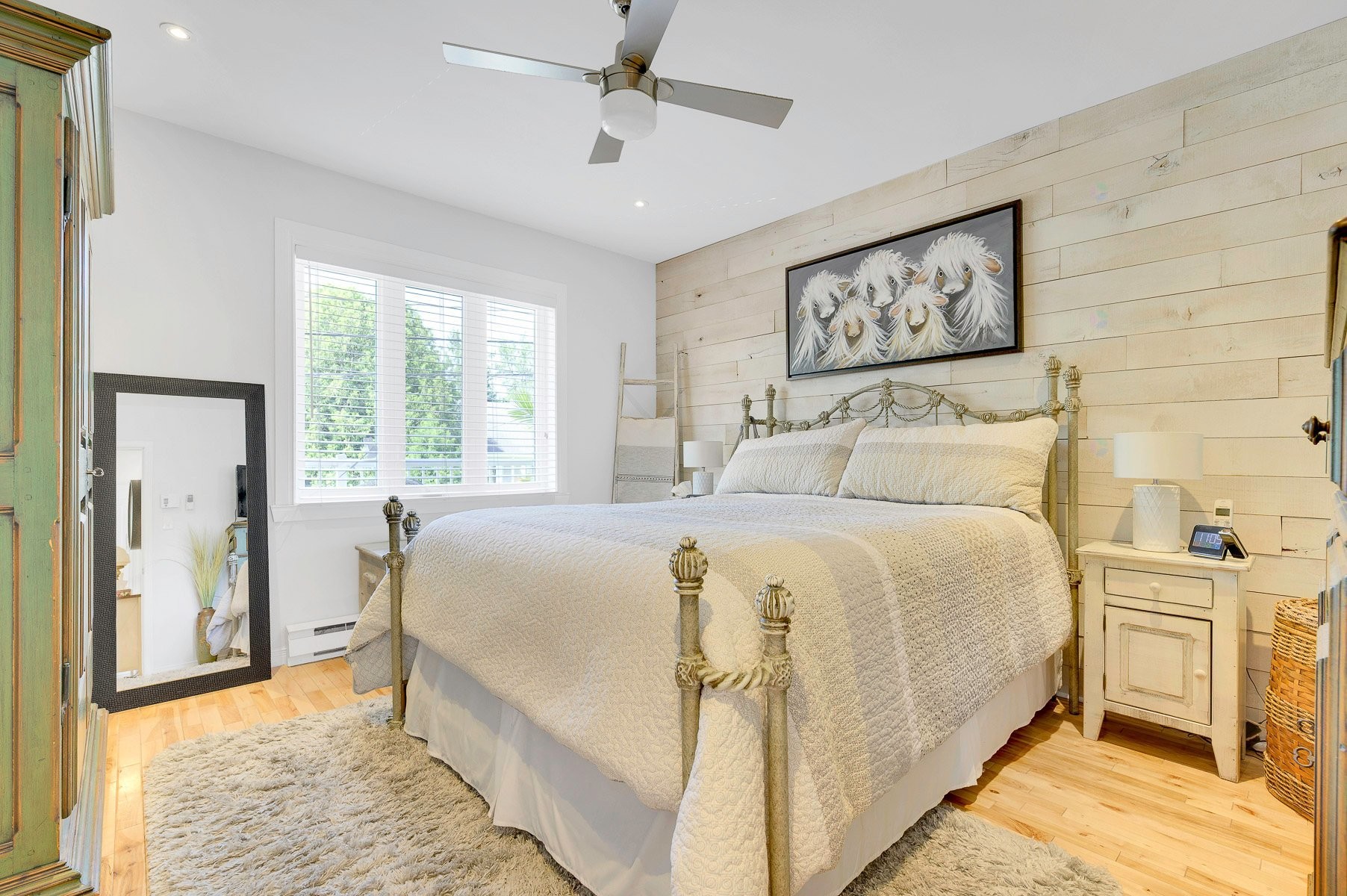 Master Bedroom - 66 Av. Guindon, Saint-Sauveur, QC - Indoor Photo Showing Bedroom
