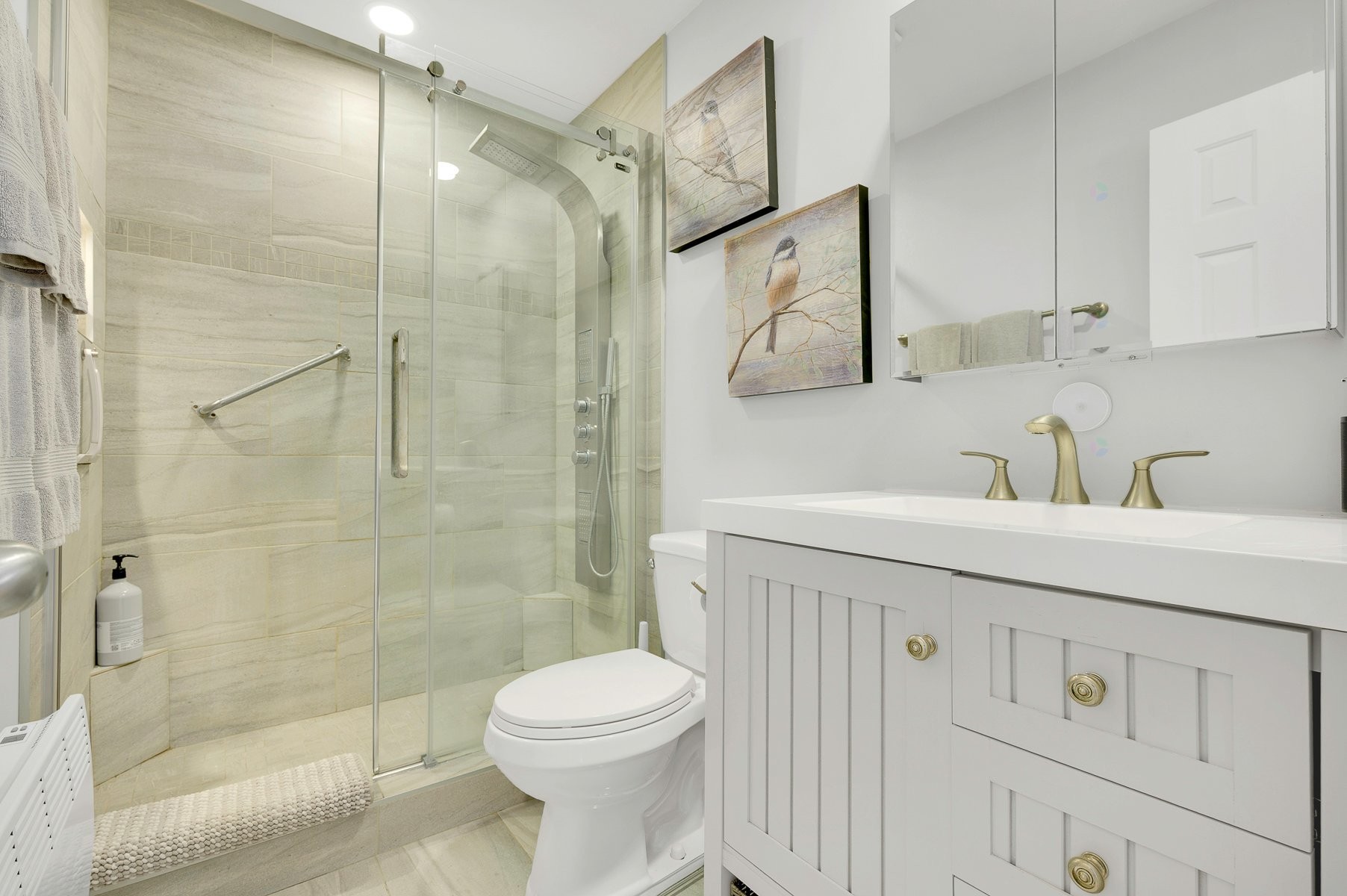 Bathroom - 66 Av. Guindon, Saint-Sauveur, QC - Indoor Photo Showing Bathroom