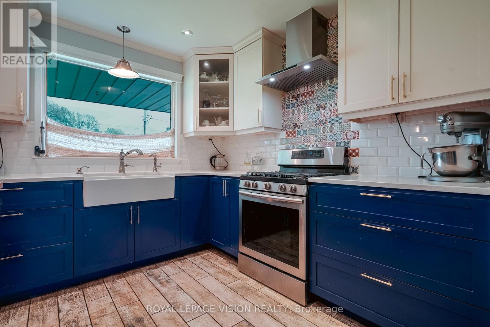 30 Queen Street, Puslinch, ON