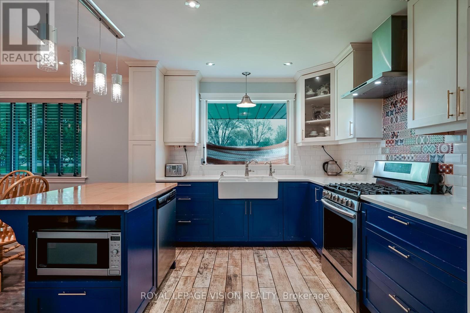 30 Queen Street, Puslinch, ON