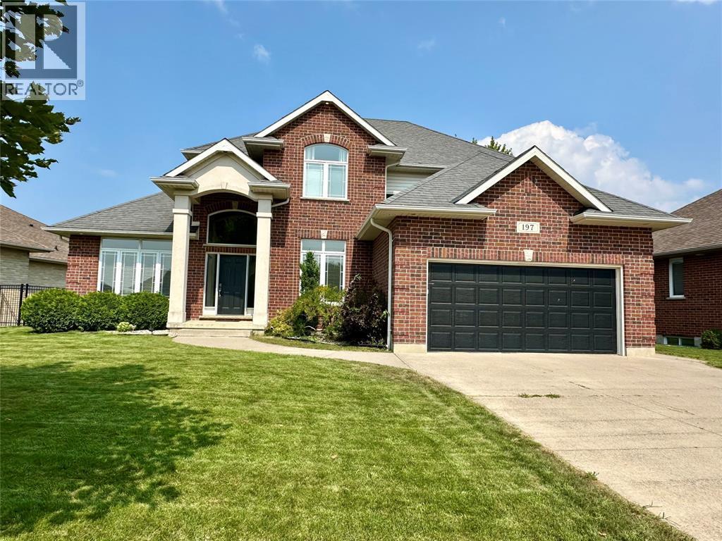 197 Augusta Blvd Boulevard, Sarnia, ON - Outdoor With Facade