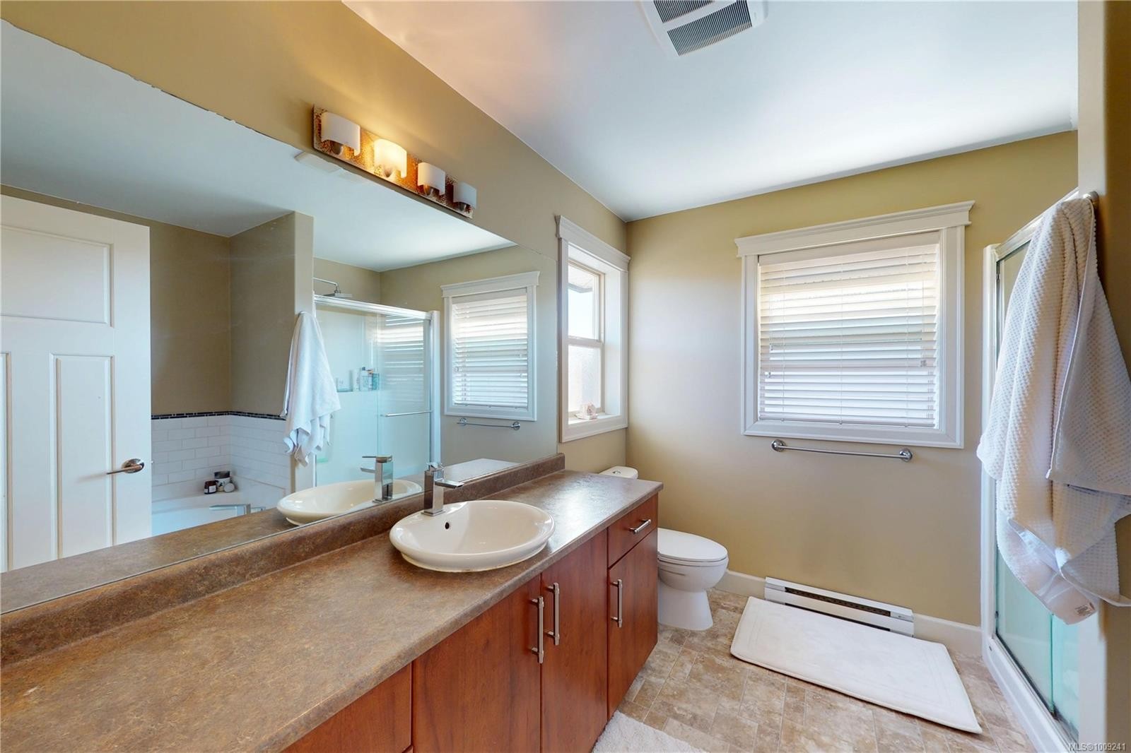 107-2253 Townsend Rd, Sooke, BC