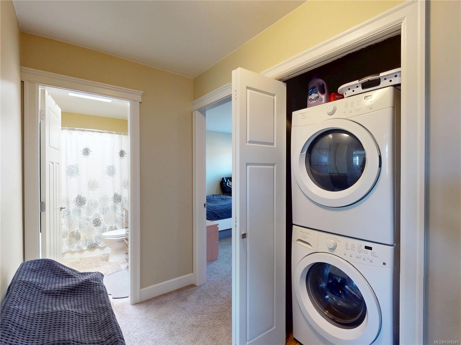 107-2253 Townsend Rd, Sooke, BC