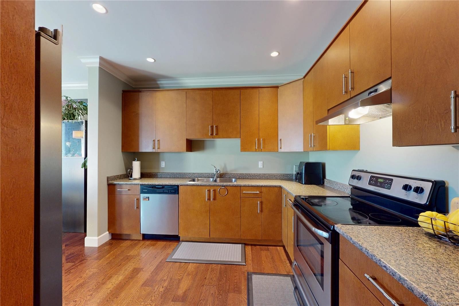 107-2253 Townsend Rd, Sooke, BC