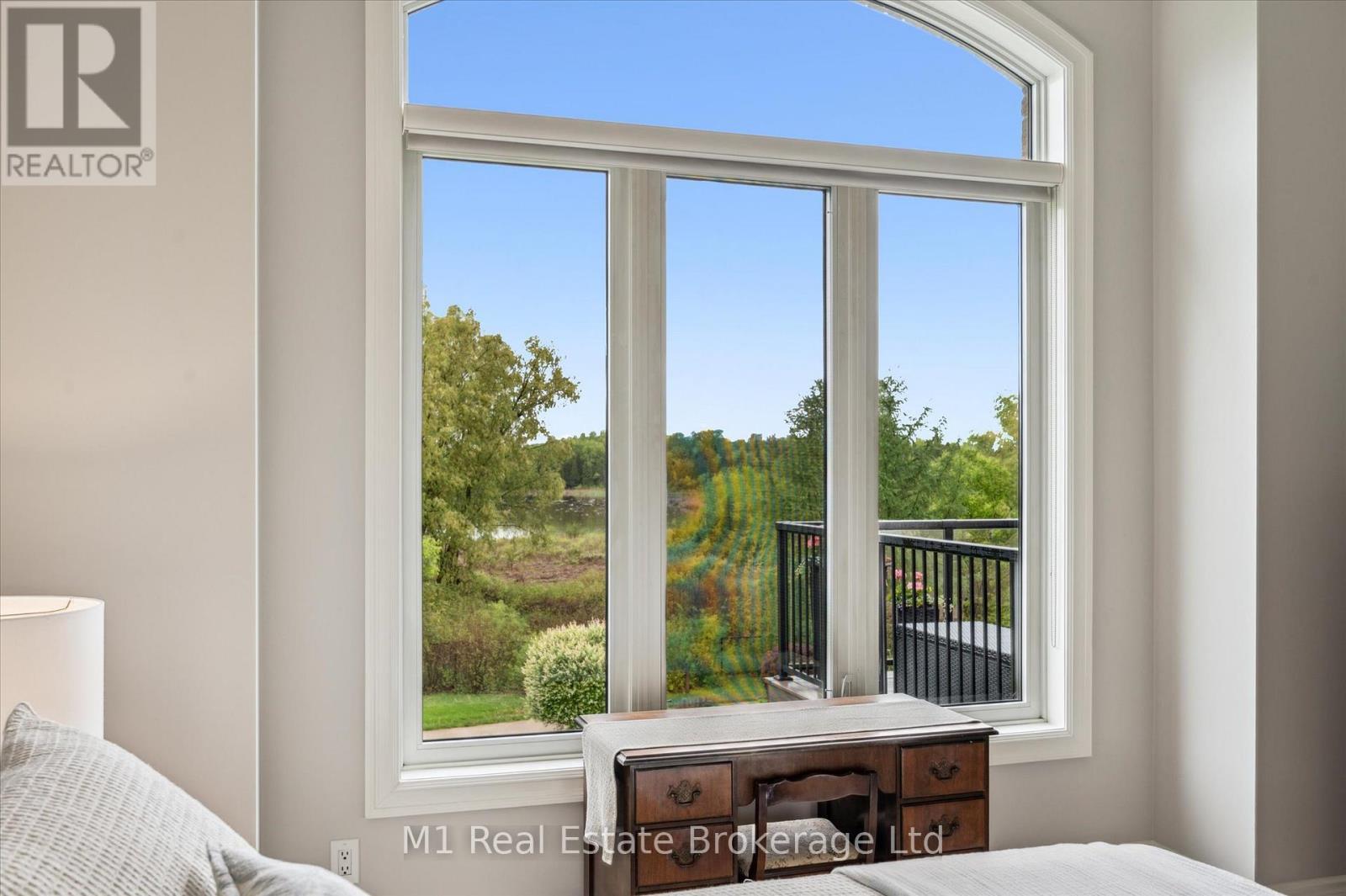 94 Aberfoyle Mill Crescent, Puslinch (Aberfoyle), ON - Indoor Photo Showing Bedroom
