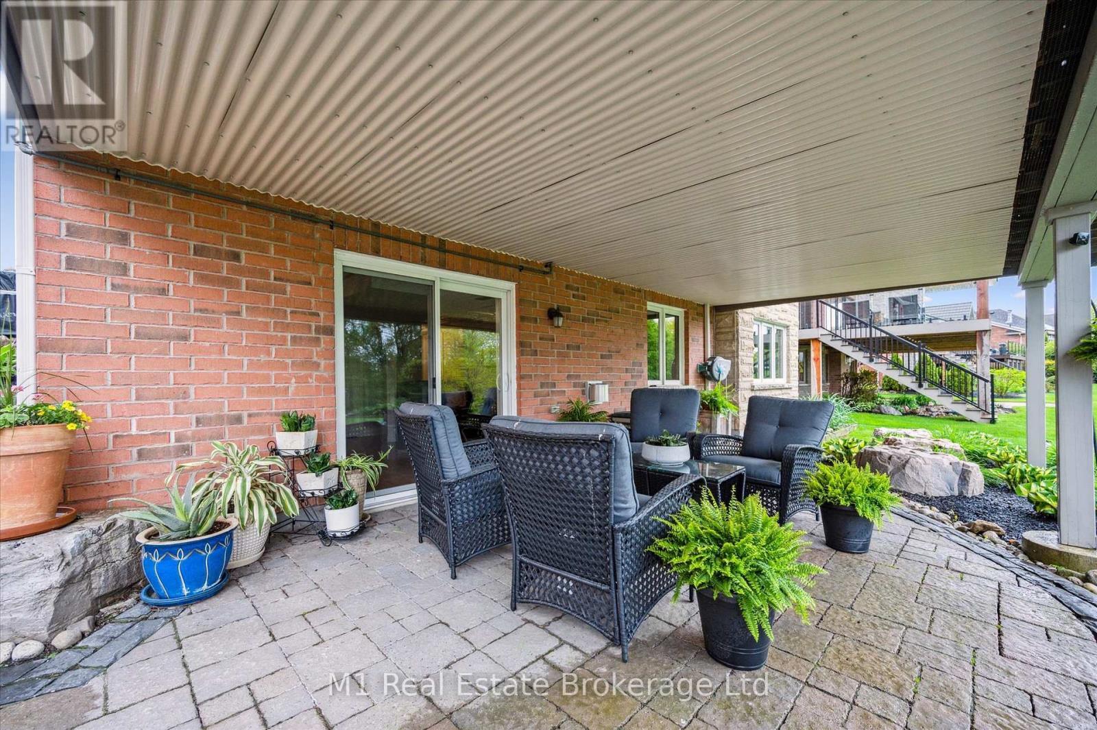 94 Aberfoyle Mill Crescent, Puslinch (Aberfoyle), ON - Outdoor With Deck Patio Veranda With Exterior